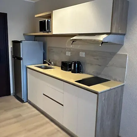 Apartamento Quequen Frente Al Mar Con Pileta Climatizada Exterior foto