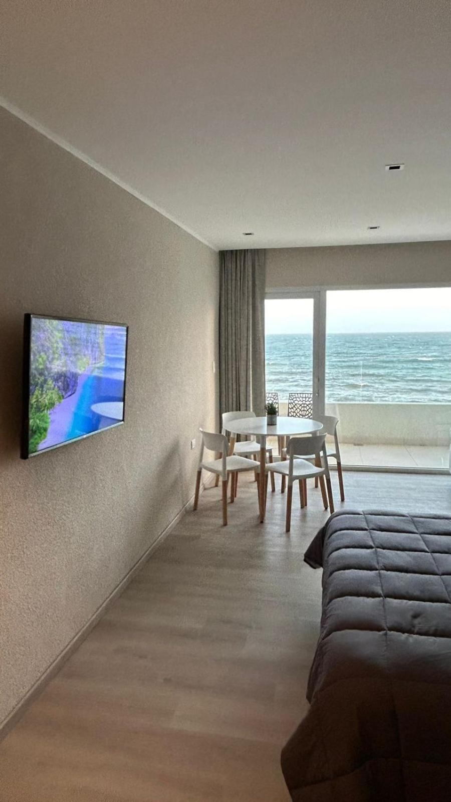 Frente Al Mar Con Pileta Climatizada Apartment Quequen